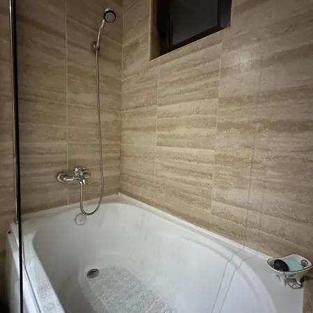 Lägenhet Oly Năvodari